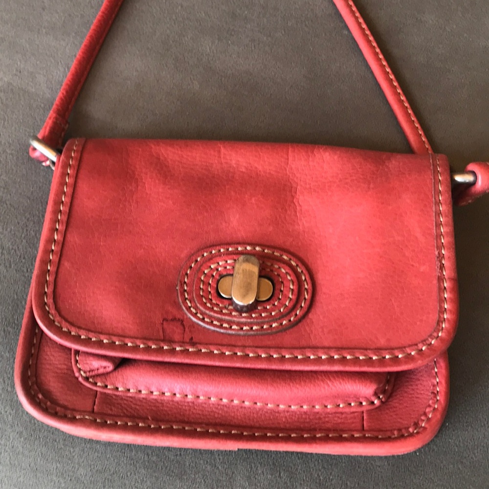 Fossil purse